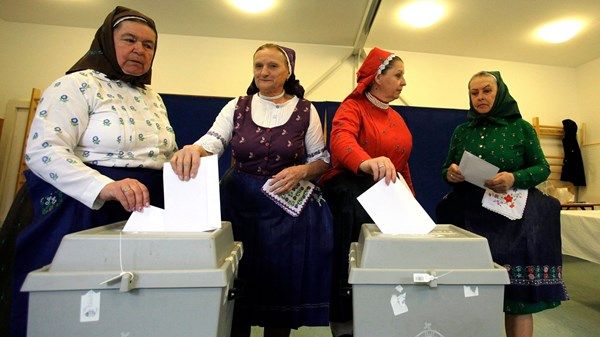 إقبال كبير على الاقتراع في انتخابات البرلمان المجري