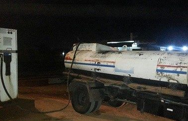 قبل بيعها بالسوق السوداء.. ضبط 4 آلاف لتر مواد بترولية بأسوان