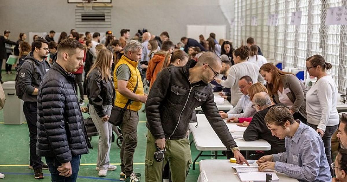 زلزال سياسي في المجر: المعارضة تكتسح الانتخابات وأوربان يقر بالهزيمة