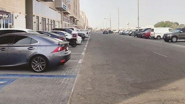 إنجاز المرحلة الثالثة من المواقف الإضافية للسيارات في الشهامة
