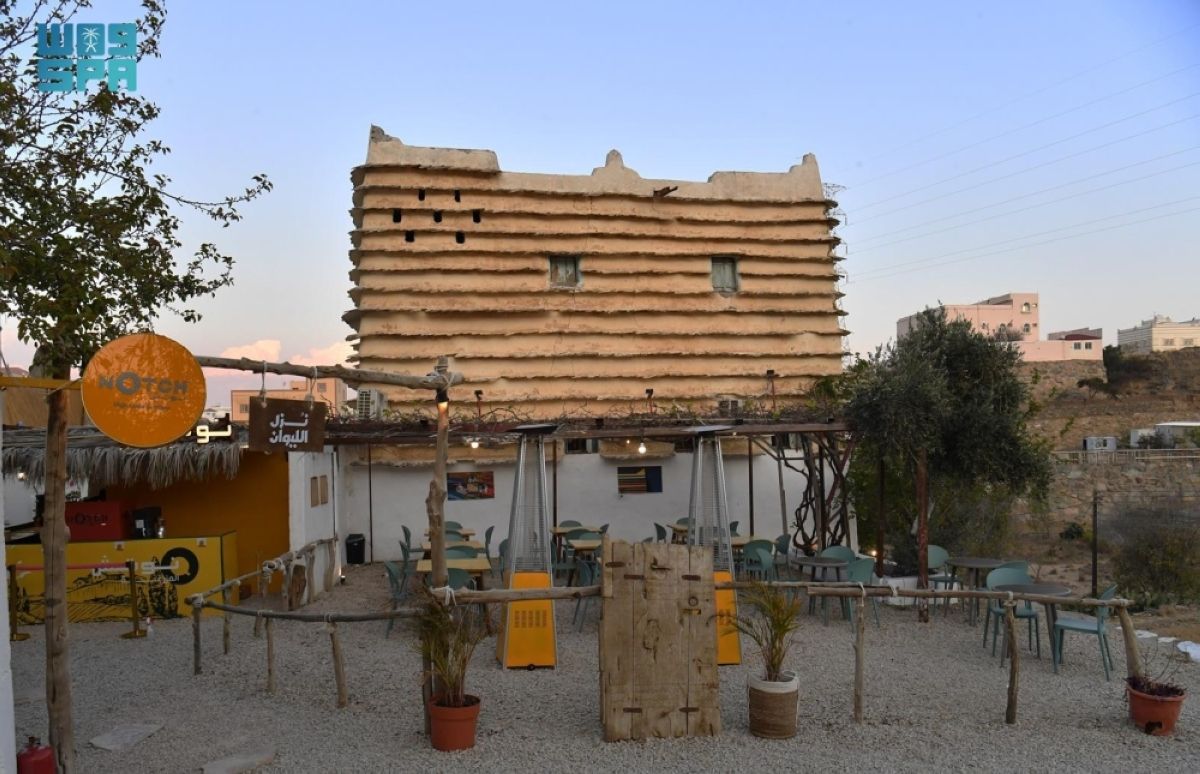 «عسير» تعزز موقعها الاقتصادي 
بحضور لافت في السجلات التجارية والقطاعات الواعدة