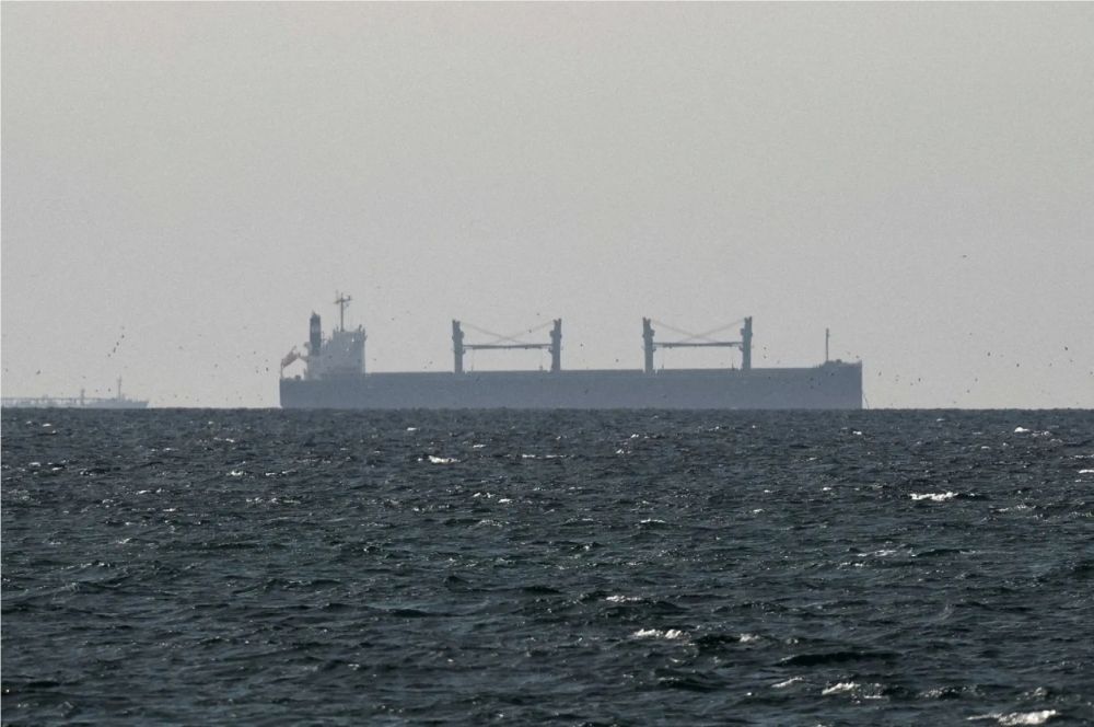 هرمز يغير قواعد الاشتباك.. على حافة المضيق حصار أمريكي وترقب لجولة تفاوض