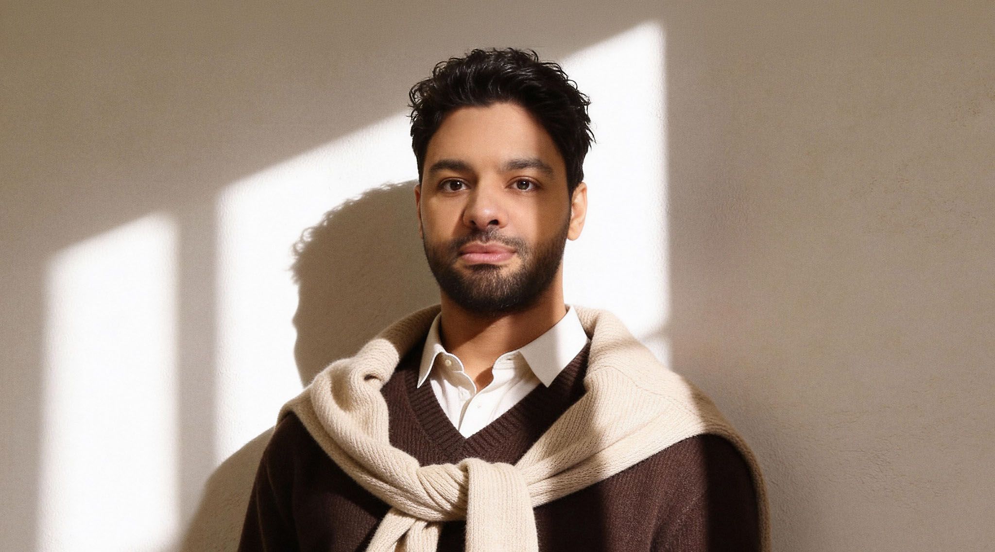 بالفيديو- أحمد جمال يطرح “مش هلومه”.. جرعة شجن تلامس قلب الجمهور