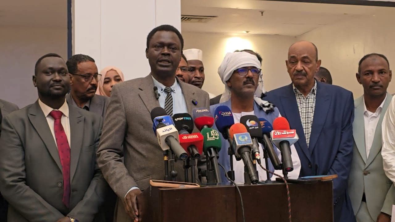 مناوي: لن نضع السلاح حتى النصر الكامل.. ومعركتنا معركة وجود