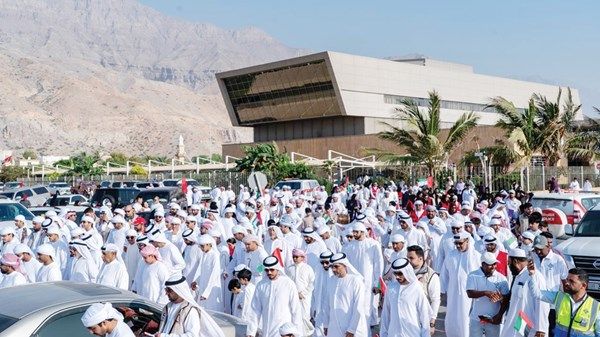 «رأس الخيمة للشباب» يرفع علم الدولة ضمن فعالية «فخورين بالإمارات»