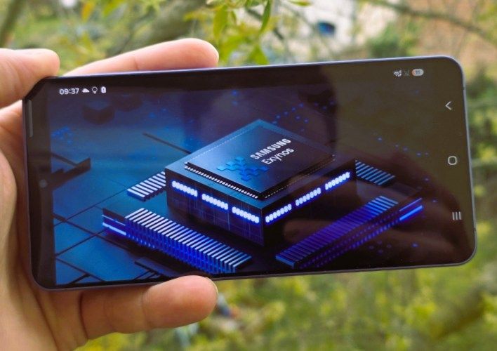 تكنولوجيا: معالج Exynos 2600 قد يعيد القوة لهواتف سامسونج الرائدة