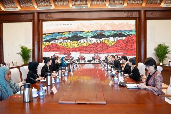 "الاتحاد النسائي" يرسّي شراكات استراتيجية في بكين لترسيخ حضور المرأة عالمياً