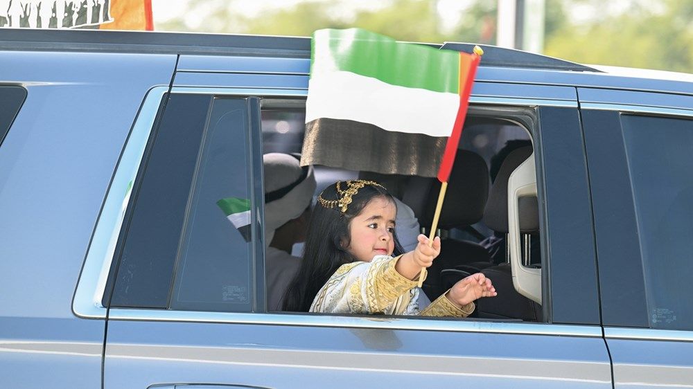 أهالي منطقة الظفرة يعبِّرون عن فخرهم واعتزازهم بالإمارات وقيادتها الرشيدة