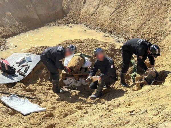 خبراء يفجرون قنبلة من الحرب العالمية الثانية قرب باريس