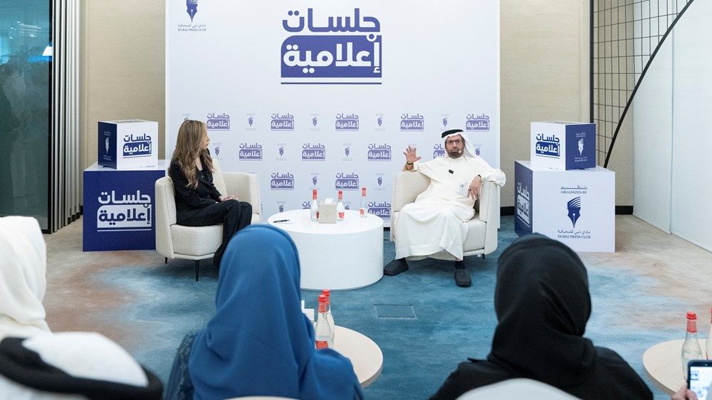 علي النعيمي يستعرض مستقبل العلاقات الإقليمية في ضوء التطورات الراهنة