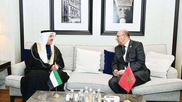 الإمارات: رفض أي محاولة لتسييس مضيق هرمز