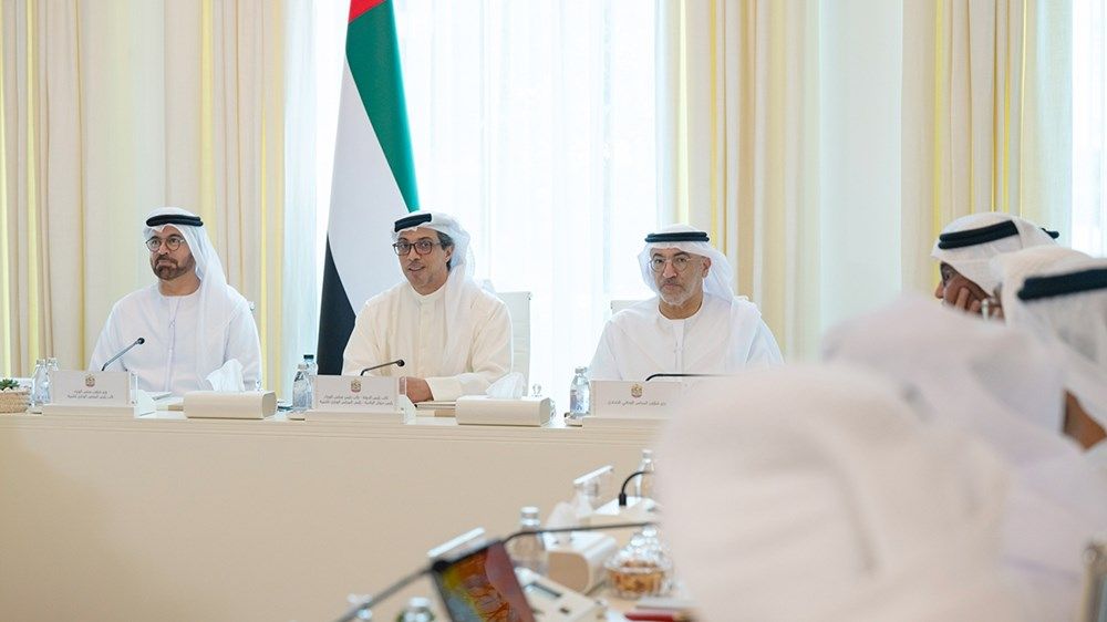 برئاسة منصور بن زايد.. المجلس الوزاري للتنمية يستعرض نتائج تنفيذ البرامج والمبادرات الحكومية