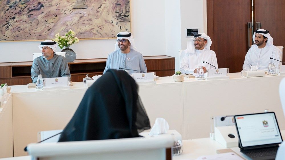 برئاسة منصور بن زايد.. المجلس الوزاري للتنمية يستعرض نتائج تنفيذ البرامج والمبادرات الحكومية