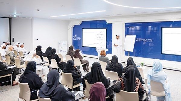 «تمكين المجتمع» و«الاقتصاد والسياحة» تعلنان بدء تدريب 1000 أسرة