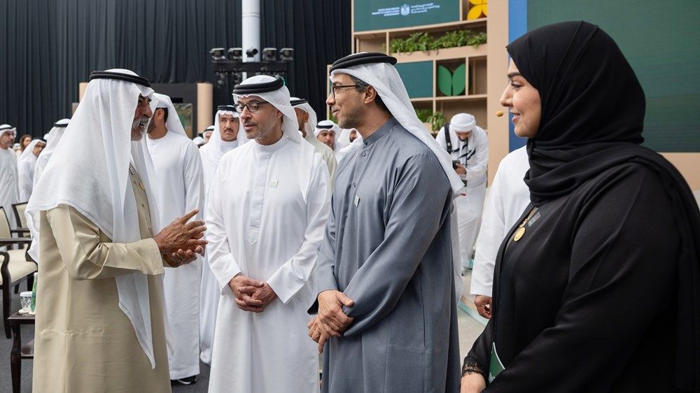 منصور بن زايد وهزاع بن زايد يشهدان انطلاق النسخة الثانية من المؤتمر والمعرض الزراعي الإماراتي في العين