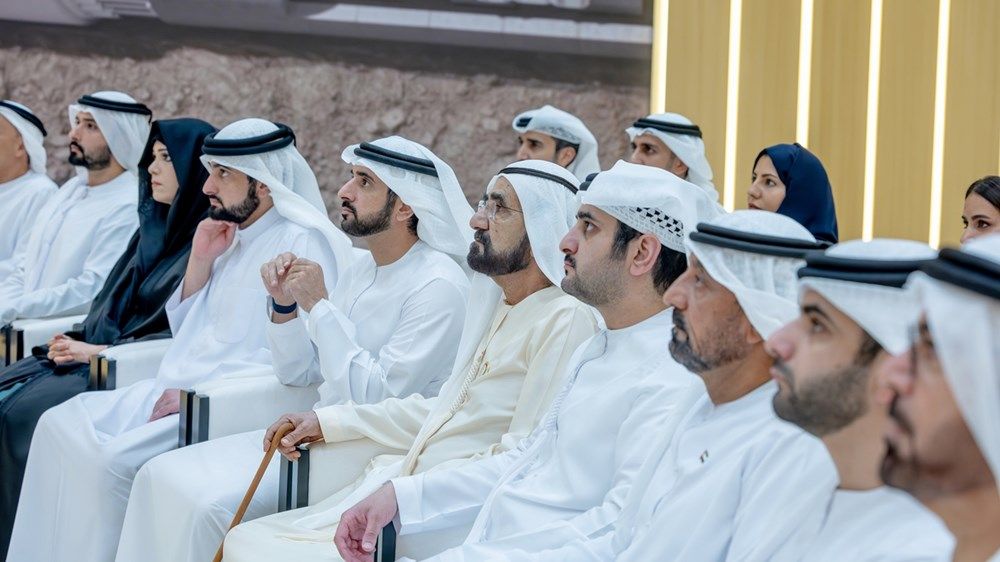 محمد بن راشد يعتمد مشروع الخط الذهبي لمترو دبي باستثمار 34 مليار درهم