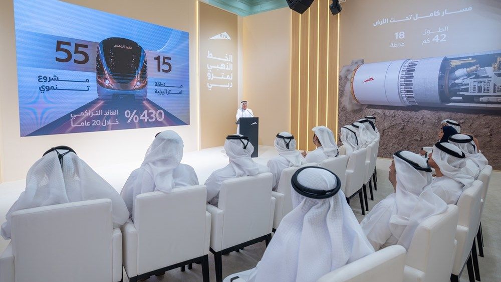 محمد بن راشد يعتمد مشروع الخط الذهبي لمترو دبي باستثمار 34 مليار درهم