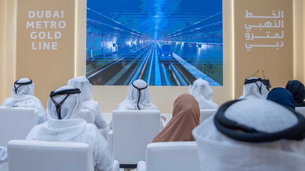 محمد بن راشد يعتمد مشروع الخط الذهبي لمترو دبي باستثمار 34 مليار درهم