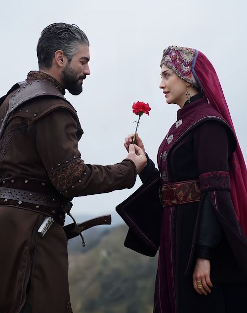 “المؤسس أورهان” يكشف مفاجأة عاطفية.. علاقة حب جديدة بين أبطاله