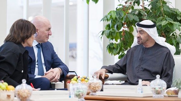 رئيس الدولة يستقبل وزير الدفاع الإيطالي