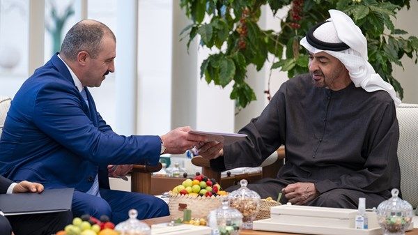 رئيس الدولة يتلقى رسالة خطية من رئيس بيلاروسيا سلمها المبعوث الخاص