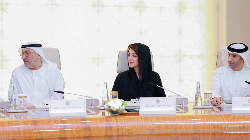 بتوجيهات رئيس الدولة.. محمد بن راشد يعلن عن منظومة جديدة لتحويل 50% من قطاعات وخدمات حكومة الإمارات خلال عامين لتطبيق نماذج الذكاء الاصطناعي ذاتية التنفيذ والقيادة