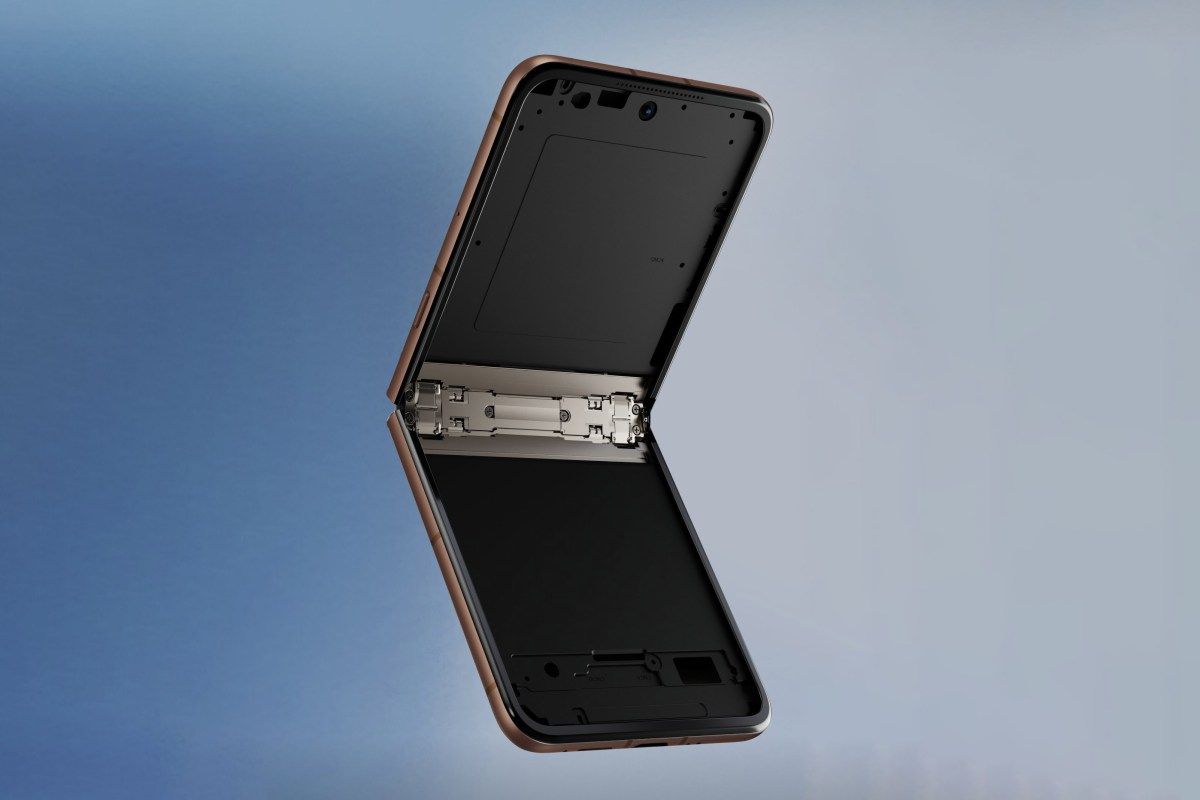 تكنولوجيا: هاتف Motorola Razr 70 Ultra يظهر في صور رسمية مسربة