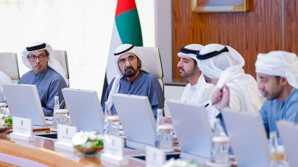 بتوجيهات رئيس الدولة.. محمد بن راشد يعلن عن منظومة جديدة لتحويل 50% من قطاعات وخدمات حكومة الإمارات خلال عامين لتطبيق نماذج الذكاء الاصطناعي ذاتية التنفيذ والقيادة