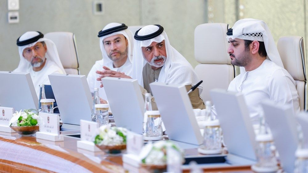 بتوجيهات رئيس الدولة.. محمد بن راشد يعلن عن منظومة جديدة لتحويل 50% من قطاعات وخدمات حكومة الإمارات خلال عامين لتطبيق نماذج الذكاء الاصطناعي ذاتية التنفيذ والقيادة