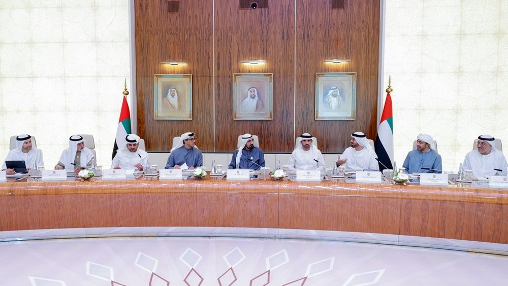 بتوجيهات رئيس الدولة.. محمد بن راشد يعلن عن منظومة جديدة لتحويل 50% من قطاعات وخدمات حكومة الإمارات خلال عامين لتطبيق نماذج الذكاء الاصطناعي ذاتية التنفيذ والقيادة