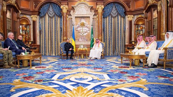 محمد بن سلمان يستقبل الرئيس الأوكراني