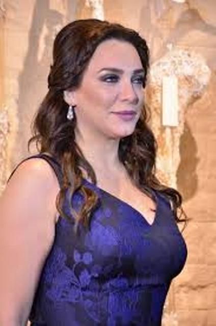 سلاف فواخرجي وليلى علوي تخطفان الأنظار.. مهرجان أسوان يشهد حضورا مميزا