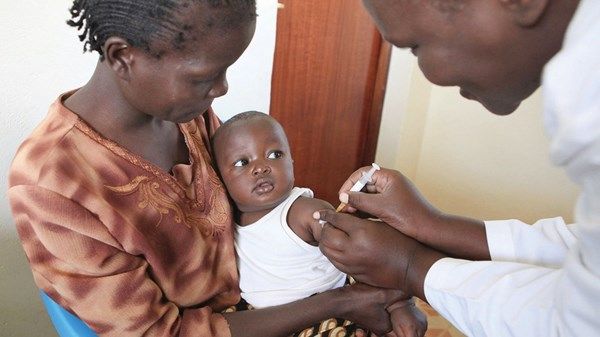 "الصحة العالمية" تعتمد أول دواء للملاريا مخصص للرضع