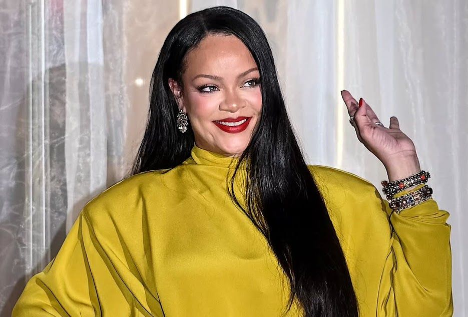 ريهانا تعود الى الهند بصفقة ضخمة مع واحدة من أقوى العائلات الاقتصادية… اقرأ التفاصيل