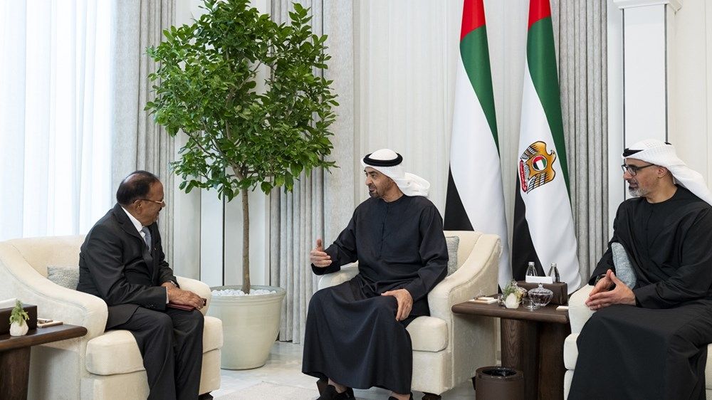 رئيس الدولة يستقبل مستشار الأمن الوطني في الهند