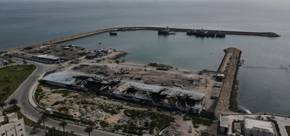 مليونا إيراني فقدوا وظائفهم والأرمادا الأمريكية تطبق على هرمز