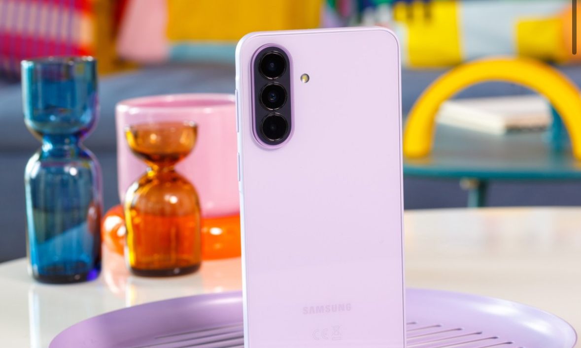 تكنولوجيا: سامسونج تطلق تحديث أمان أبريل 2026 لهاتفي Galaxy A37 وGalaxy A56