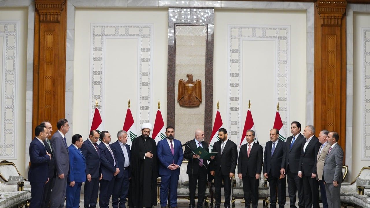 رئيس الجمهورية يكلف الزيدي بتشكيل الحكومة الجديدة