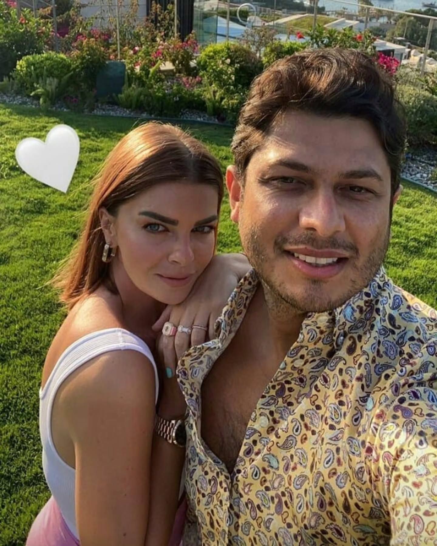 التركية بيلين كاراهان تعلن انفصالها بعد ١٢ عامًا من الزواج