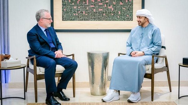 عبدالله بن زايد يستقبل المستشار الأول لرئيس الوزراء الكندي لشؤون السياسة الخارجية والدفاع والأمن