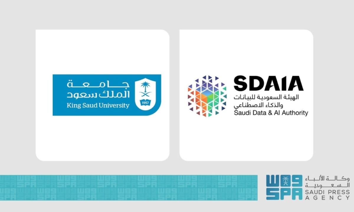 متخصصون تقنيون يناقشون التعلم الذكي 
في عصر الذكاء الاصطناعي