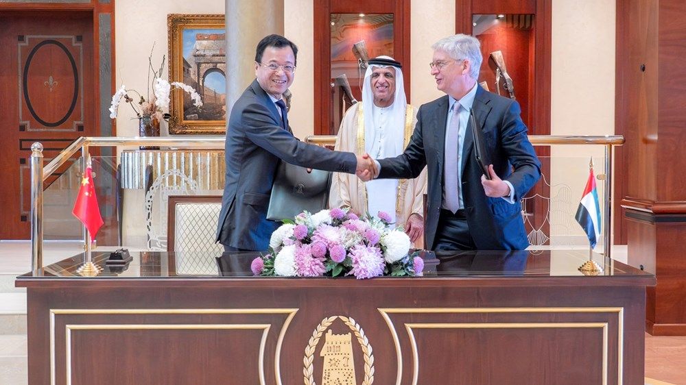 سعود بن صقر يشهد توقيع مذكرتي تفاهم بين حكومة رأس الخيمة ومؤسستين ماليتين صينيتين رائدتين