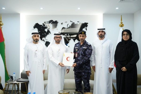 «الهلال الأحمر» تدعم تسوية أوضاع 80 فرداً من نزلاء «عقابية» رأس الخيمة