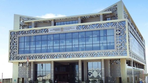 الإمارات تحتفي بالعمال في يومهم العالمي تحت شعار "أسرة واحدة.. وطن واحد"