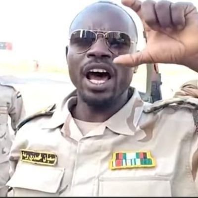 شاهد بالفيديو.. ظهور مفاجئ لنقيب الدعم السريع المتمرد سفيان بريمة