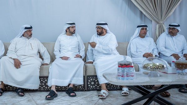 حمدان بن محمد يقدّم واجب العزاء في وفاة خليفة سليم العامري