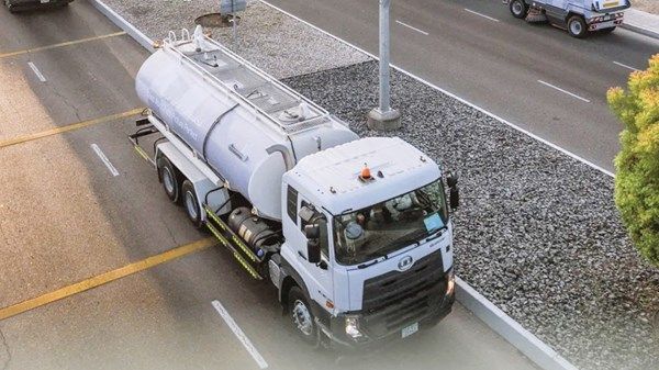 الأسطول الذكي لخدمات النظافة في أبوظبي يخفّض الانبعاثات 40%