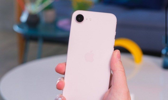 تكنولوجيا: أبل تحقق نتائج قوية في الربع الثاني… وسلسلة iPhone 17 تتصدر الشعبية