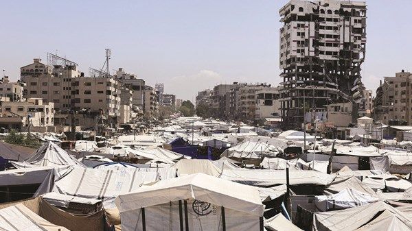 الهلال الأحمر الفلسطيني لـ«الاتحاد»: الأوضاع المعيشية في غزة بالغة الصعوبة والتعقيد