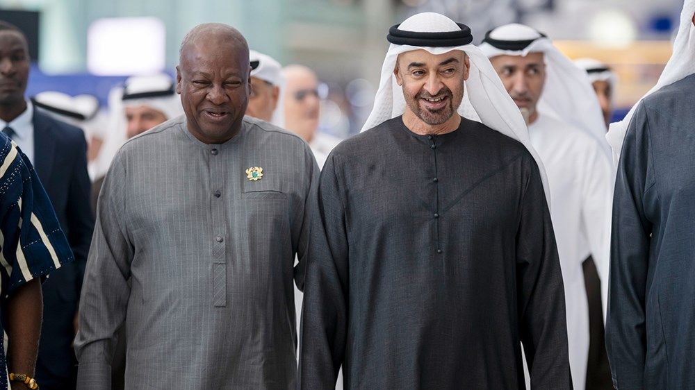 رئيس الدولة ورئيس غانا يبحثان تعزيز علاقات التعاون بين البلدين